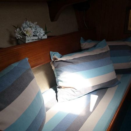 Yacht Suite Marina Di Grosseto Bagian luar foto