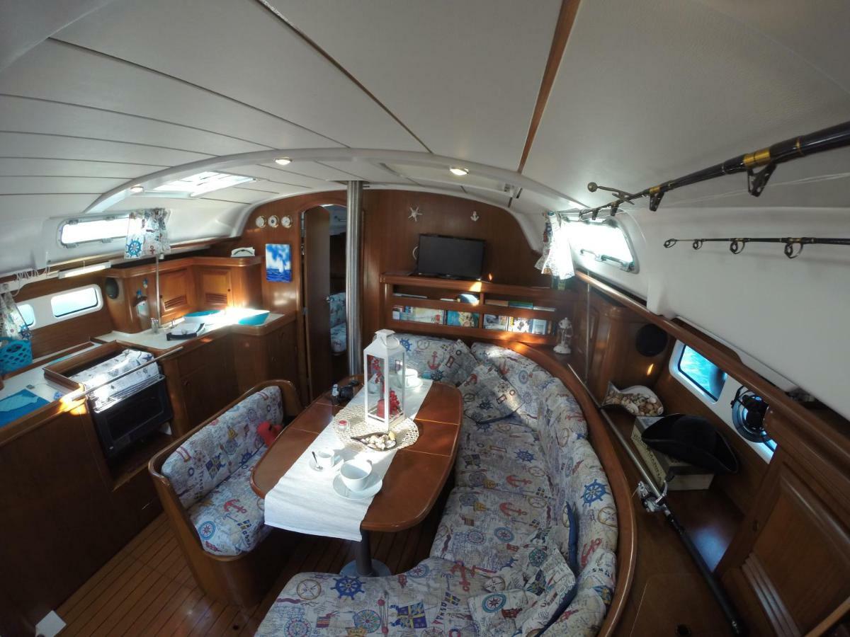 Yacht Suite Marina Di Grosseto Bagian luar foto