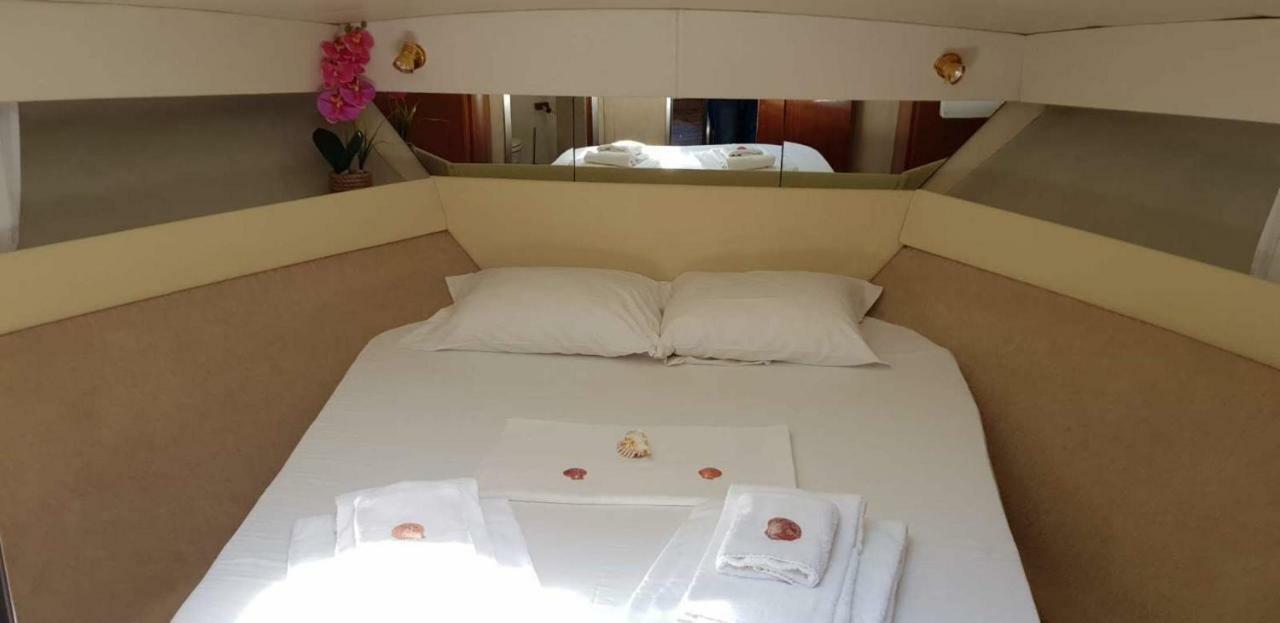 Yacht Suite Marina Di Grosseto Bagian luar foto